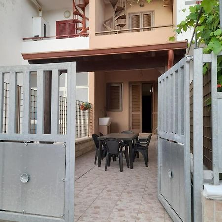 Caravaggio Apartment Порто-Чезарео Экстерьер фото